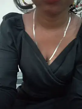Sexy-Zeenat online show from 20, 7, 2026