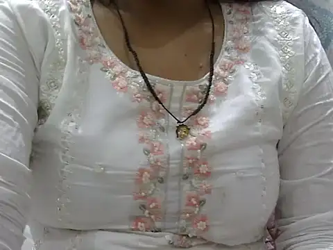 Snapshot of hey_darling_ chatting on 10, 7, 2026 hey darling online show from 10, 7, 2026