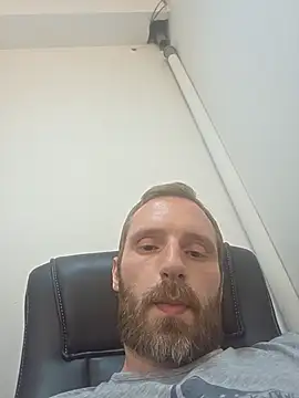 MrHot20cm online show from 1, 7, 2026