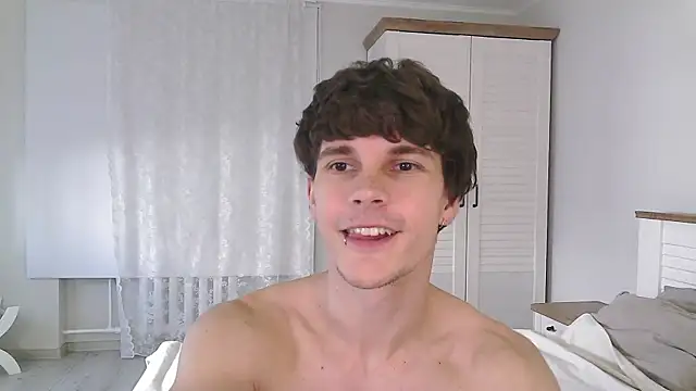 Snapshot of Eric_Crush chatting on 8, 6, 2026 Eric Crush online show from 8, 6, 2026