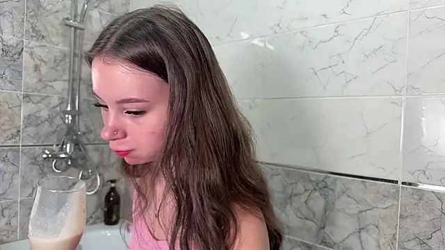 kittyrae online show from 13, 7, 2026