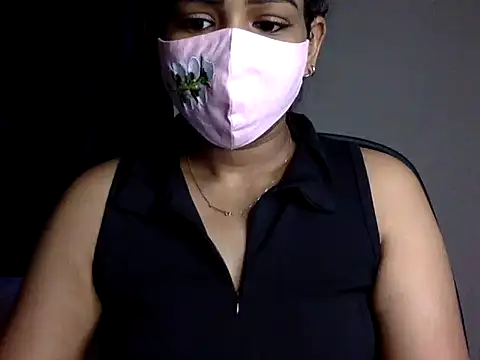 Snapshot of Nisha-moon chatting on 11, 7, 2026 Nisha-moon online show from 11, 7, 2026