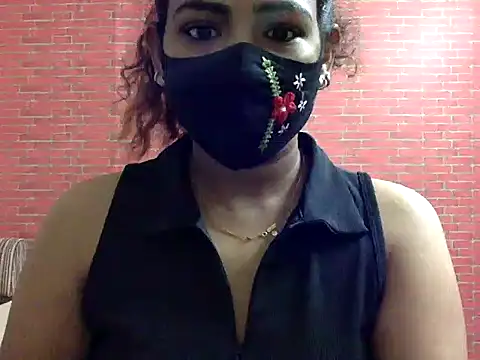 Snapshot of Nisha-moon chatting on 19, 7, 2026 Nisha-moon online show from 19, 7, 2026