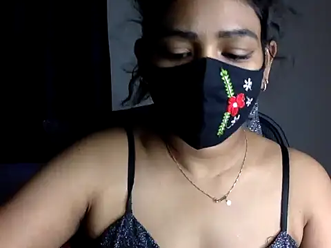 Snapshot of Nisha-moon chatting on 8, 7, 2026 Nisha-moon online show from 8, 7, 2026