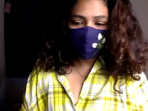 Snapshot of Nisha-moon chatting on 17, 6, 2026 Nisha-moon online show from 17, 6, 2026