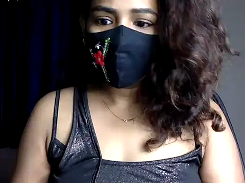 Snapshot of Nisha-moon chatting on 4, 7, 2026 Nisha-moon online show from 4, 7, 2026