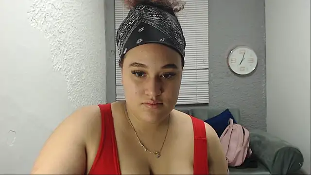Snapshot of leilasosexy chatting on 9, 6, 2026 leilasosexy online show from 9, 6, 2026