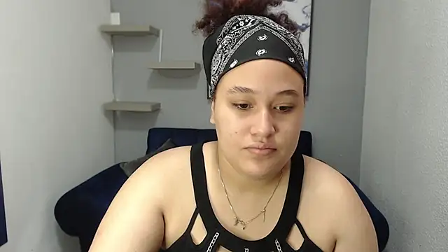 Snapshot of leilasosexy chatting on 4, 6, 2026 leilasosexy online show from 4, 6, 2026