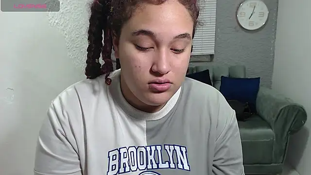 Snapshot of leilasosexy chatting on 30, 6, 2026 leilasosexy online show from 30, 6, 2026
