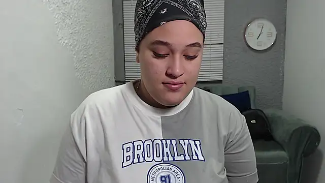 Snapshot of leilasosexy chatting on 12, 6, 2026 leilasosexy online show from 12, 6, 2026