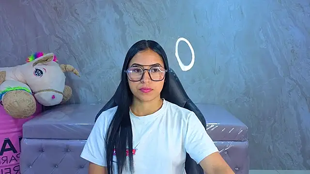 lia x a online show from 8, 6, 2026