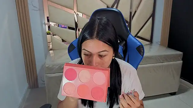 lia x a online show from 21, 6, 2026
