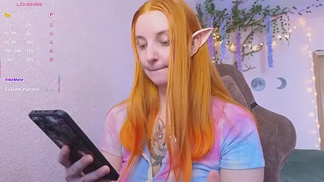 Snapshot of Elfie_Agatha chatting on 19, 6, 2026 Elfie Agatha online show from 19, 6, 2026