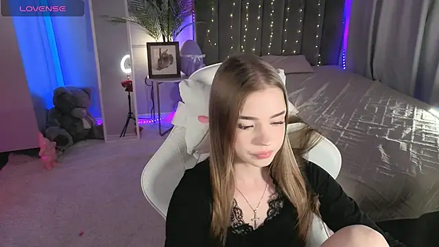 Snapshot of Milla_Way chatting on 3, 7, 2026 Milla Way online show from 3, 7, 2026