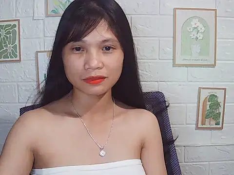 Snapshot of -Nancy-y chatting on 3, 6, 2026 -Nancy-y online show from 3, 6, 2026