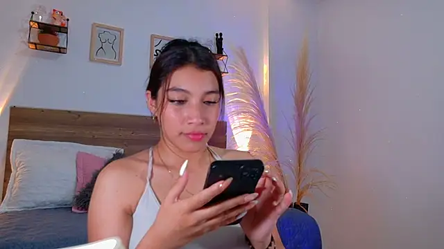 Snapshot of _Emmakiss_ chatting on 30, 6, 2026 Emmakiss online show from 30, 6, 2026