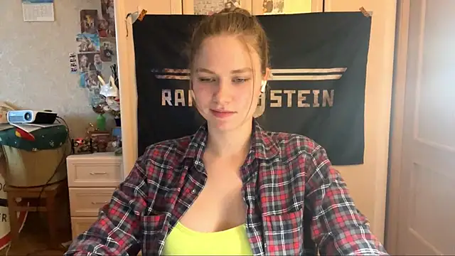 Snapshot of Codi_Rostersy chatting on 7, 7, 2026 Codi Rostersy online show from 7, 7, 2026