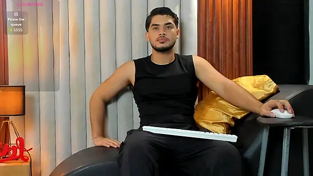 Snapshot of luciano_vitale chatting on 15, 7, 2026 luciano vitale online show from 15, 7, 2026