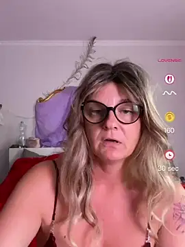 Snapshot of DirtyMarie80 chatting on 29, 6, 2026 DirtyMarie80 online show from 29, 6, 2026