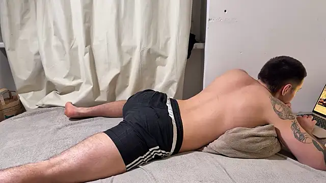 69sexyyboyy online show from 4, 6, 2026