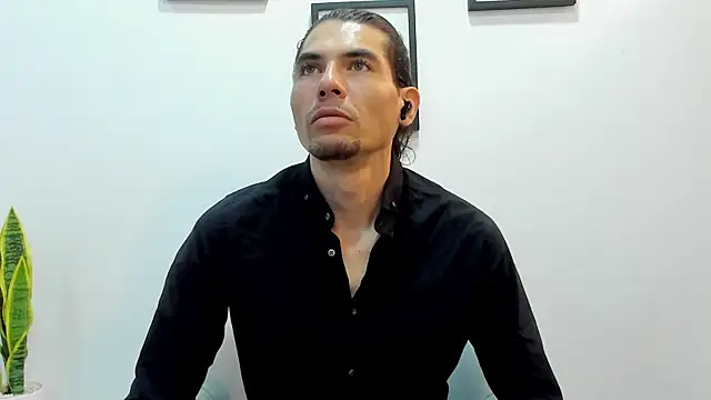 Snapshot of Antony_Stone chatting on 4, 7, 2026 Antony Stone online show from 4, 7, 2026