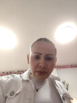 Snapshot of Sol_brillante chatting on 11, 7, 2026 Sol brillante online show from 11, 7, 2026