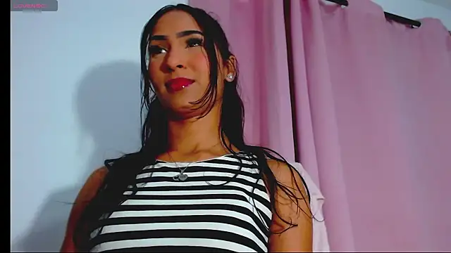 Snapshot of Malikaa__ chatting on 22, 6, 2026 Malikaa online show from 22, 6, 2026