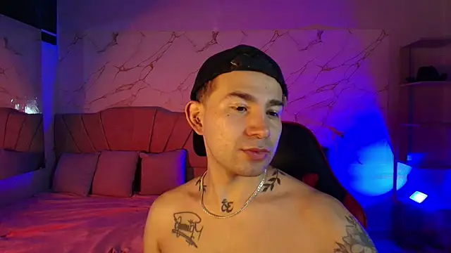Snapshot of milocub chatting on 6, 6, 2026 milocub online show from 6, 6, 2026