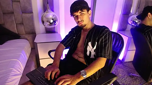 Snapshot of LucasThomson_ chatting on 20, 6, 2026 LucasThomson online show from 20, 6, 2026