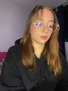Caamii  online show from 15, 6, 2026