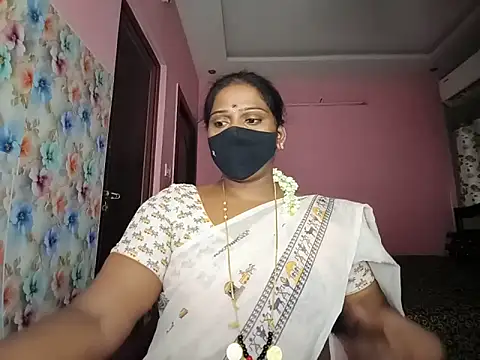Snapshot of Meenakshy chatting on 16, 6, 2026 Meenakshy online show from 16, 6, 2026
