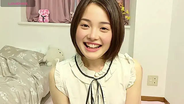 Snapshot of Momo_hip chatting on 10, 6, 2026 Momo hip online show from 10, 6, 2026