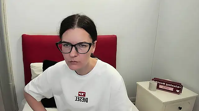 NadiaXlove online show from 20, 7, 2026
