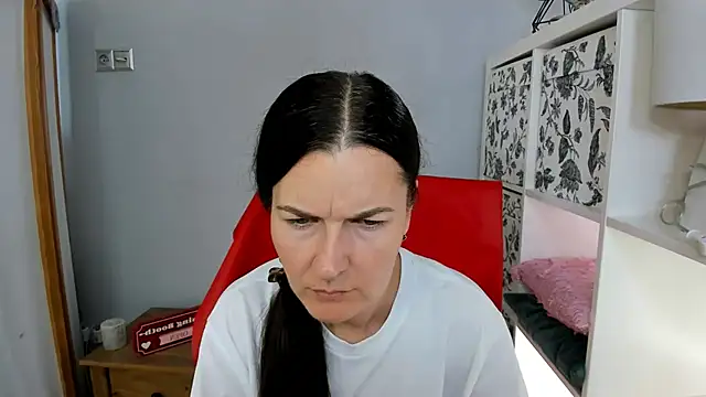 NadiaXlove online show from 17, 7, 2026