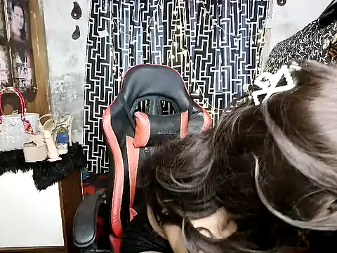Snapshot of mistress_barbie chatting on 20, 7, 2026 mistress barbie online show from 20, 7, 2026