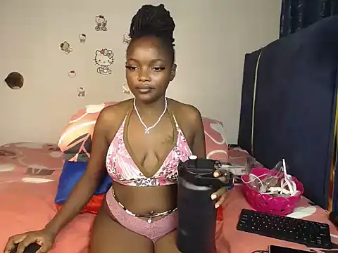 Snapshot of EMMAISBELLA chatting on 30, 7, 2026 EMMAISBELLA online show from 30, 7, 2026