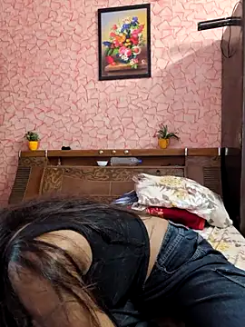 missheenu online show from 5, 6, 2026