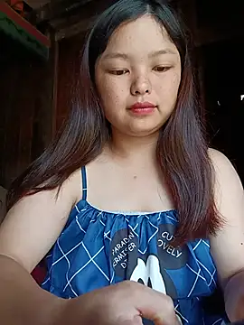 Snapshot of Linna-bae chatting on 11, 7, 2026 Linna-bae online show from 11, 7, 2026