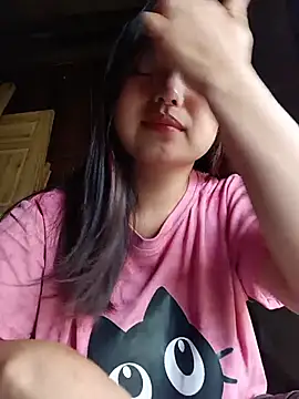 Snapshot of Linna-bae chatting on 14, 6, 2026 Linna-bae online show from 14, 6, 2026