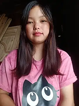 Snapshot of Linna-bae chatting on 16, 6, 2026 Linna-bae online show from 16, 6, 2026