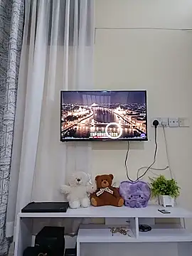 Snapshot of Sweet-Hennessy chatting on 20, 6, 2026 Sweet-Hennessy online show from 20, 6, 2026
