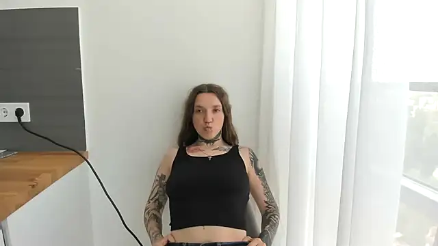 Snapshot of MilaMoll673 chatting on 6, 6, 2026 MilaMoll673 online show from 6, 6, 2026