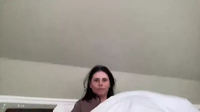 JadeLucy online show from 17, 6, 2026