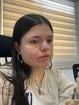 Camila Duarte 2 online show from 2, 7, 2026