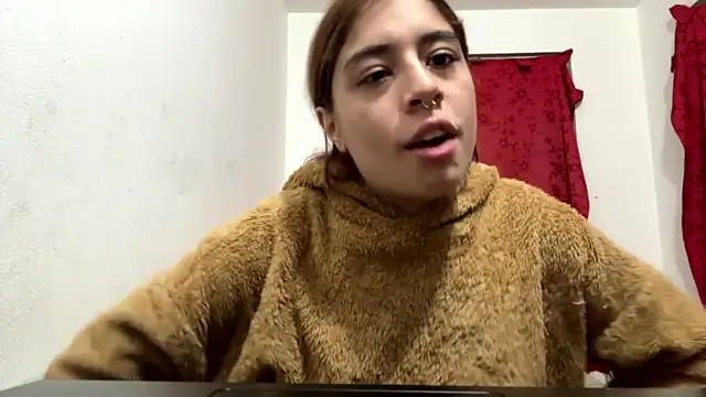 Cherry Luna1 online show from 13, 6, 2026