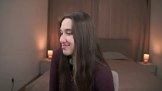 Snapshot of MeliaCusanelli chatting on 5, 6, 2026 MeliaCusanelli online show from 5, 6, 2026