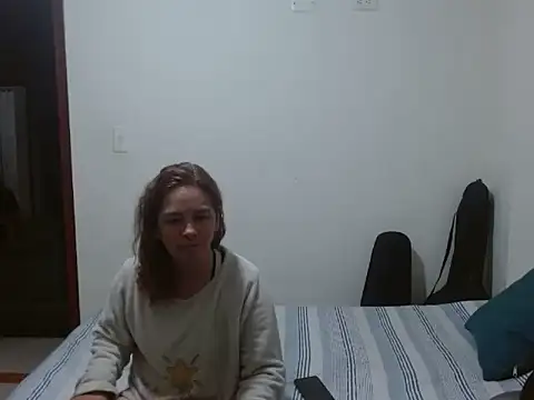 Chiquisexy1 online show from 17, 6, 2026