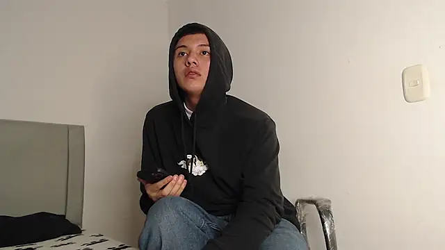 Owenn  blueee online show from 13, 6, 2026