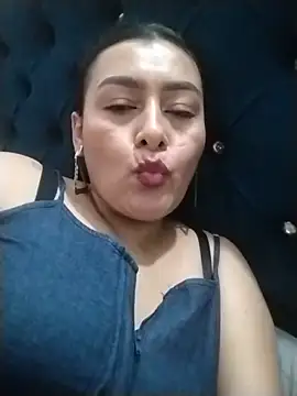 sussan sexymilf online show from 17, 7, 2026