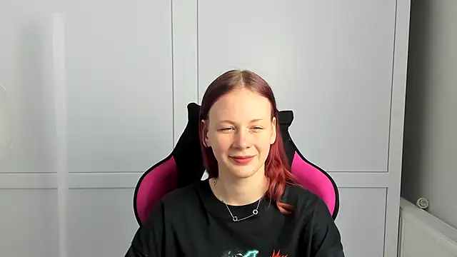 Snapshot of Skylar_spring chatting on 2, 7, 2026 Skylar spring online show from 2, 7, 2026